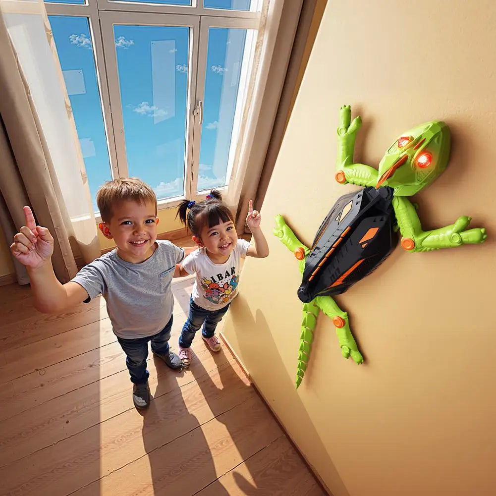 Toyverse™- Wall Crawler Gecko